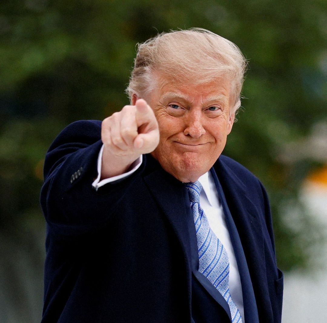 Escala Ofensiva contra Medios: Casa Blanca Excluye a CNN del Air Force One en Viaje de Trump